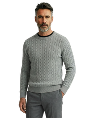 Maglia treccia