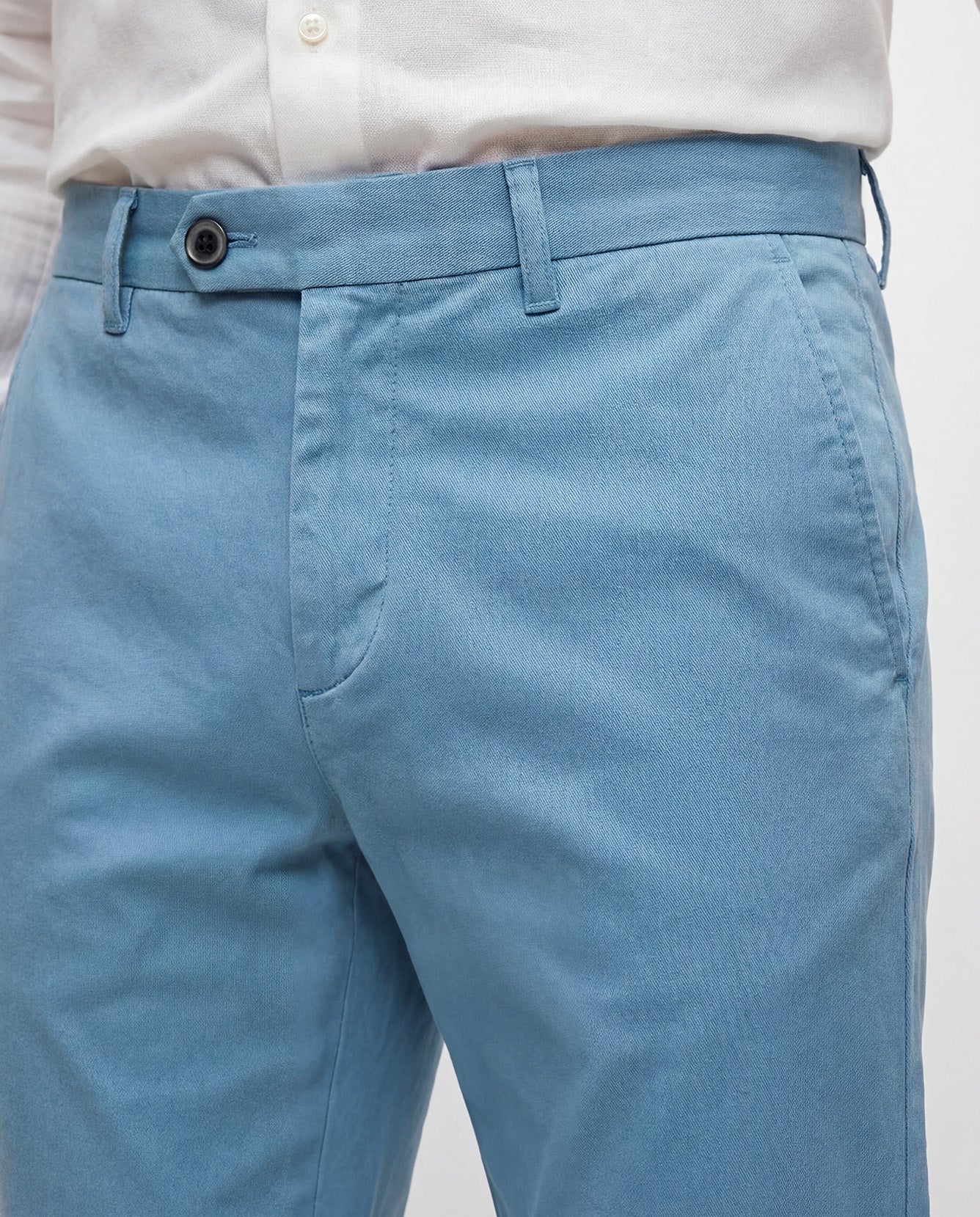 Pantalone chinos in raso cotone