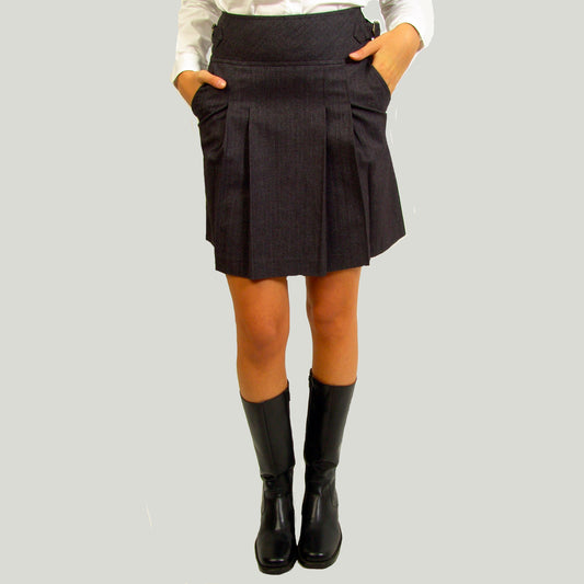 Women's Skirt with pleats and pockets